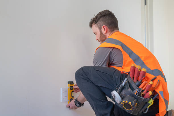Best Affordable Emergency Electrician  in Walls, MS